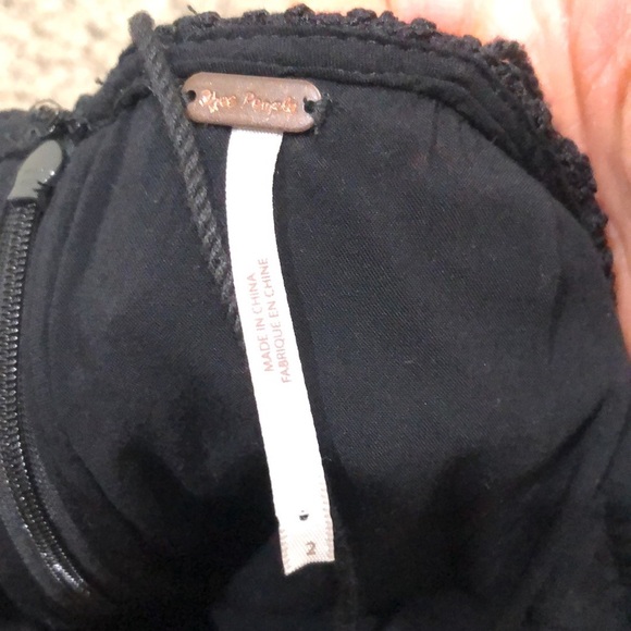 Free People Just Like Honey Dress Size 2 Black Floral Lace Asymmetrical Hem - Picture 7 of 10